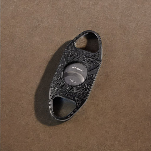 Artisan Finish Cigar Cutter - Aged Elegance with 22mm Cutting Precision